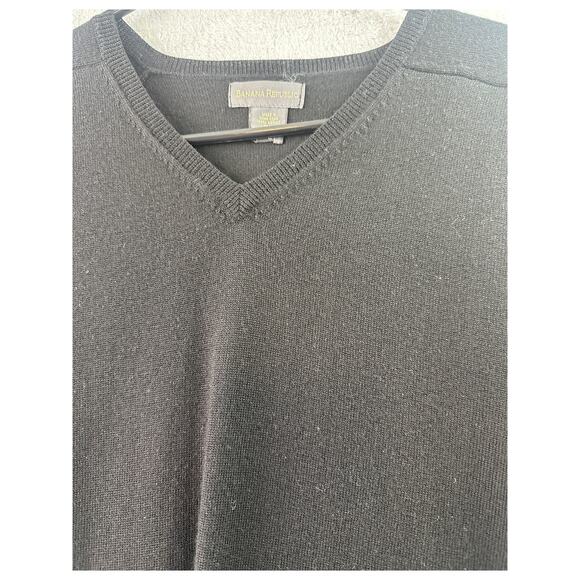 Banana Republic Black Merino Wool V-Neck Sweater • Short Sleeve • Size L - Picture 5 of 6